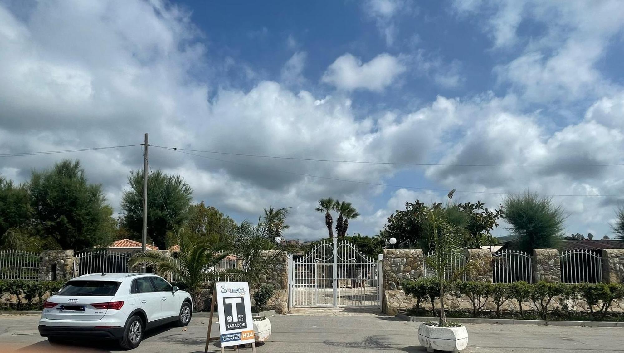 Soleada Club Aparthotel Campofelice Di Roccella Exterior foto